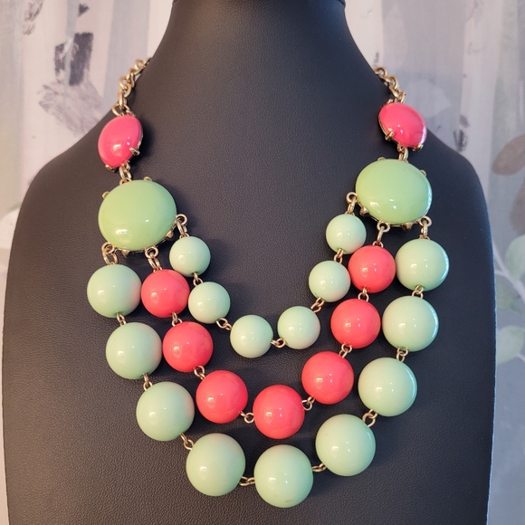 Summer Melon Tones Beaded Adjustable Gold-tone Necklace By Occasionally Made - Picture 5 of 12